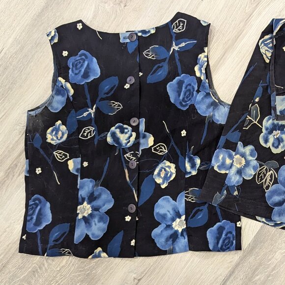 Two-piece Floral Set (Top & Skirt) - Picture 3 of 5